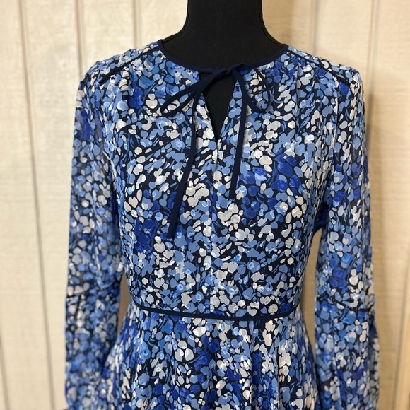 Hobbs London Sasha Tie Neck Floral Mini Dress, size 4. - Picture 5 of 10